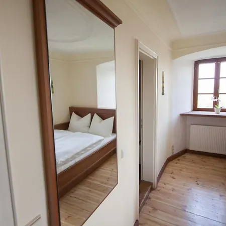 Ritterburg Hohenhardt - Ganze Burg Exklusiv Hébergement de vacances *